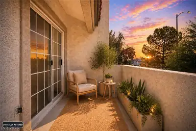 315 Seine Way 315 Balcony