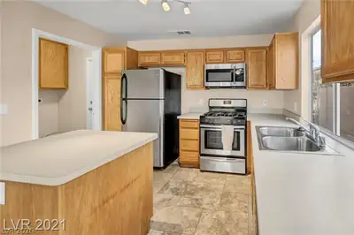 1713 Sierra Hills Way, Las Vegas, NV 89128 Kitchen