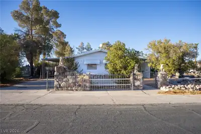 172 Trailzend Avenue Overton, NV 89040