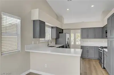 4717 Pointe Decatur Way Kitchen