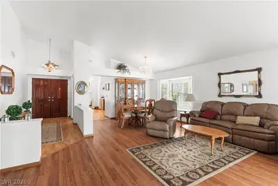 5 Barton Spring Circle Living Room