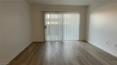 8070 West Russell Road 1092 Living Room