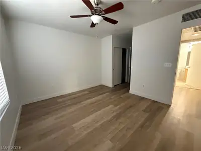 8070 West Russell Road 1092 Bedroom