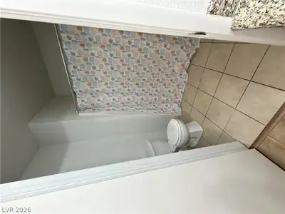 8070 West Russell Road 1092 Bathroom