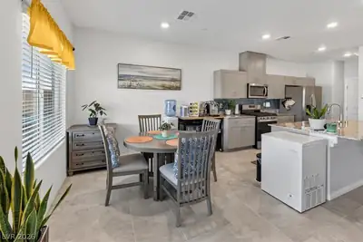 392 Larksong Avenue, Henderson, NV 89011 Dining Area