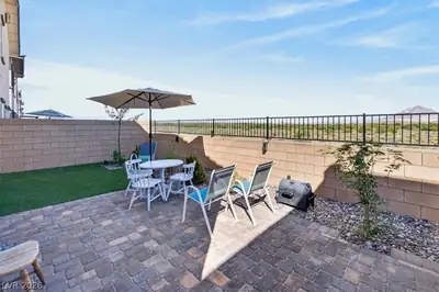 392 Larksong Avenue, Henderson, NV 89011 Patio
