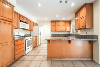 1829 Vaccaro Place, Henderson, NV 89074 Kitchen