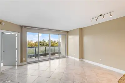 322 Karen Avenue 205, Las Vegas