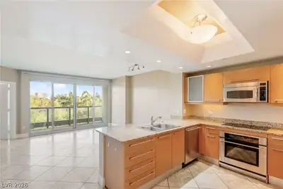 322 Karen Avenue 205 Kitchen
