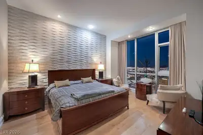 2700 Las Vegas Boulevard 4304 Bedroom