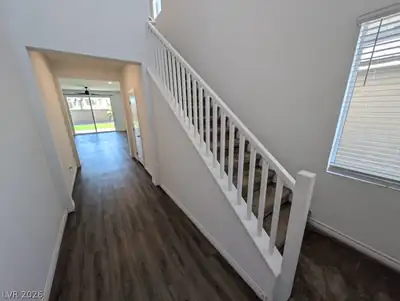 3009 Moulin Heights Street Entrance Foyer