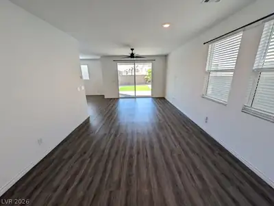 3009 Moulin Heights Street Living Room