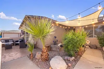 5389 West Braewood Avenue, Las Vegas, NV 89120 Courtyard