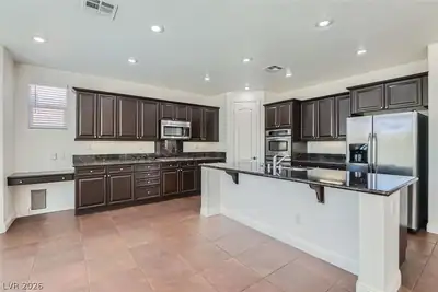 9353 Thunder Basin Avenue Kitchen