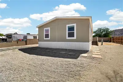 2258 Toiyabe Street Front of Structure