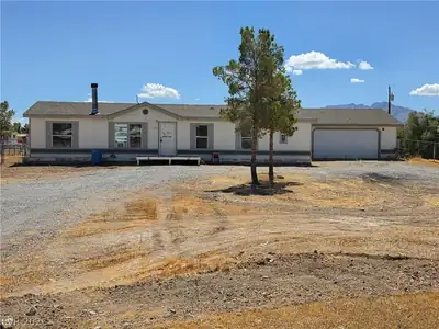 4231 West Wilson Road Front of Structure