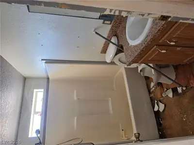 4231 West Wilson Road Bathroom