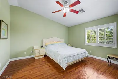 3185 Mantua Village Avenue Bedroom