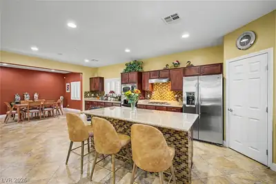3185 Mantua Village Avenue Kitchen