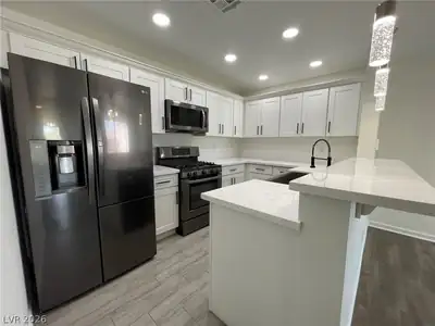 8452 Boseck Drive 279, Las Vegas, NV 89145 Kitchen