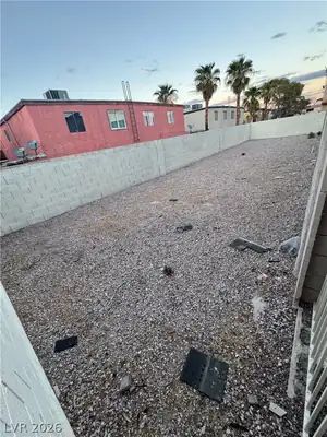 6220 Bellota Drive Yard