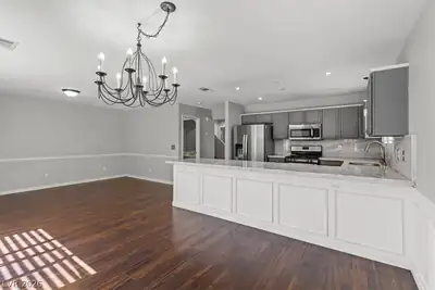 1312 Paraiso Street Dining Area