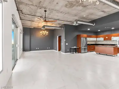 900 Las Vegas Boulevard 814 Living Room