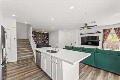7204 North Decatur Boulevard 5 Kitchen
