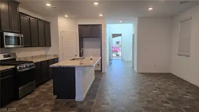 6806 Chargehand Avenue Kitchen