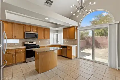 7737 Tattersall Flag Street Kitchen