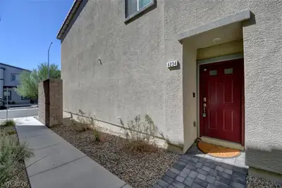 4234 Lunar Canyon Avenue Entry