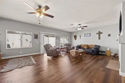 3417 Baldoyle Lane Living Room