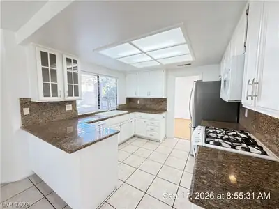 2817 Crystal Cove Kitchen