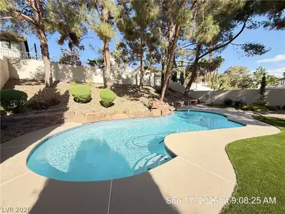 2817 Crystal Cove Pool