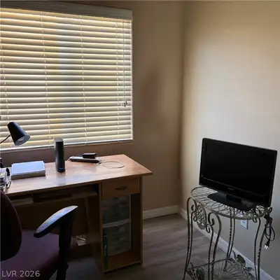 6991 Positano Hill Avenue Office