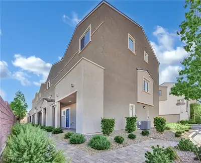 3558 Reserve Court Las Vegas, NV 89129