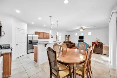 7576 Shiny Bangle Court Dining Area