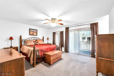 7576 Shiny Bangle Court Bedroom