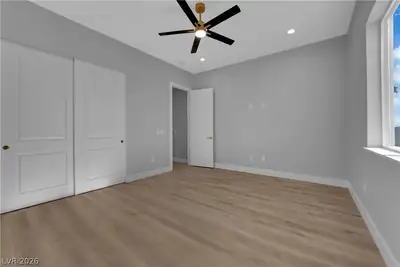 3481 Underbrush Avenue Bedroom