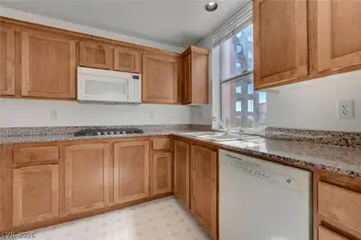 83 East Agate Avenue 302 