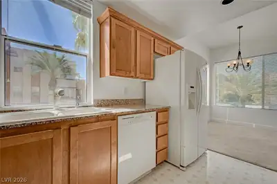 83 East Agate Avenue 302 
