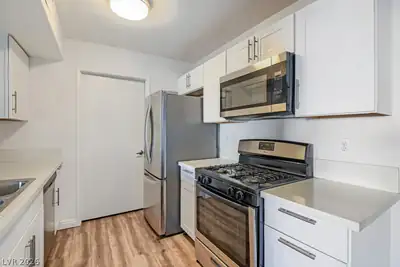 7885 West Flamingo Road 1003 Kitchen