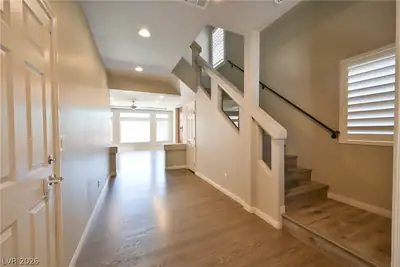 7266 Gypsy Canyon Court Entrance Foyer