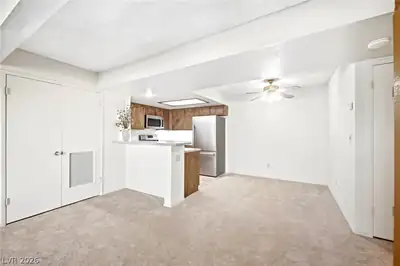3770 Desert Marina Drive 55 Dining Area