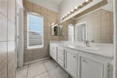 3633 Bordley Way Primary Bathroom