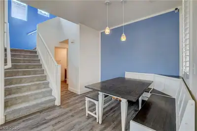 3732 Starlight Evening Street Dining Area
