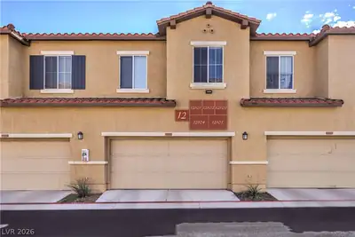 1525 Spiced Wine Avenue 12103, Henderson