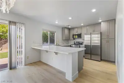 10416 Horseback Ridge Avenue Kitchen