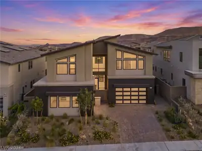 10761 Canyon Bloom Drive Las Vegas, NV 89135