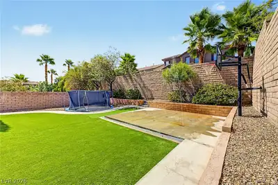 517 Ivy Spring Street, Las Vegas, NV 89138 